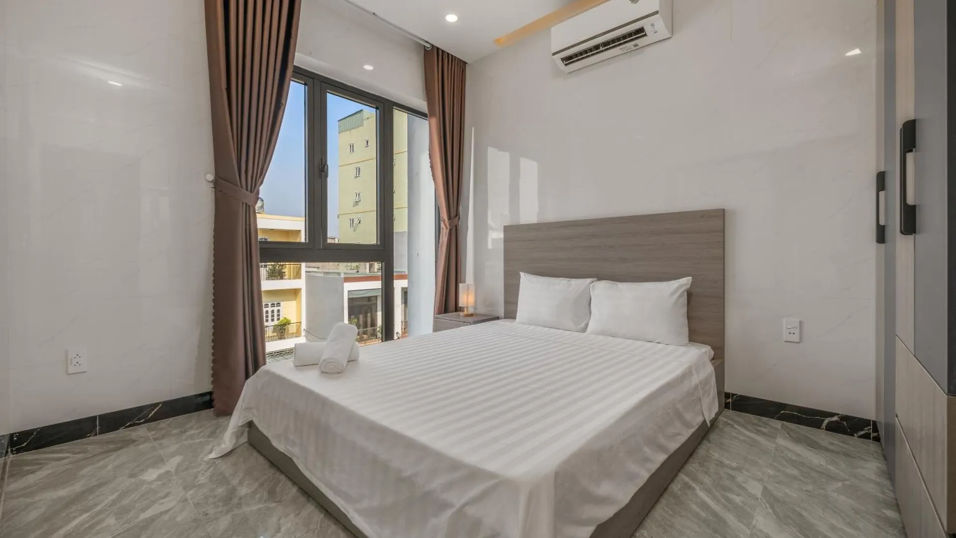 Villa T P Residence - Sauna, Jacuzzi Bathtub- Full Ac Da Nang