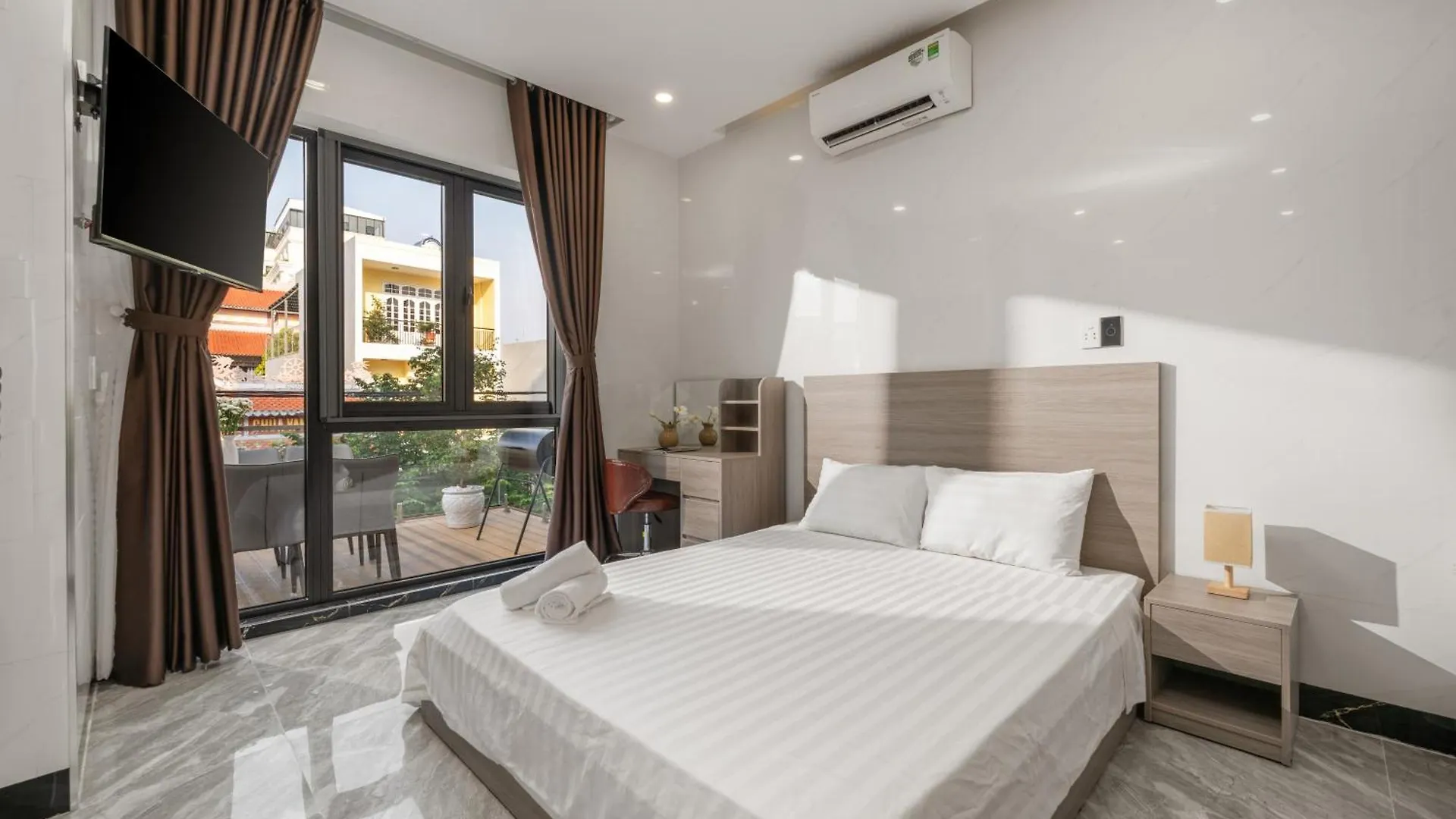 Villa T P Residence - Sauna, Jacuzzi Bathtub- Full Ac Da Nang Vietnam